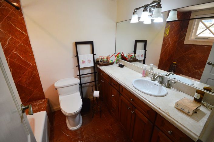 Image No.22-4 Bed Property for sale