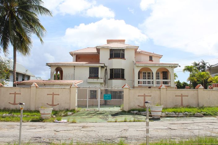 Image No.1-8 Bed Property for sale