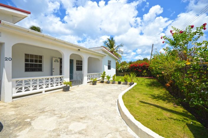 Image No.1-4 Bed Property for sale