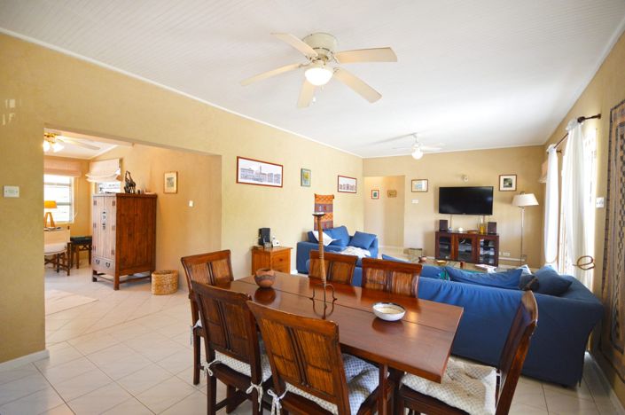 Image No.4-4 Bed Property for sale