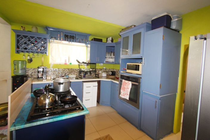 Image No.6-Propriété de 4 chambres à vendre à St Philip