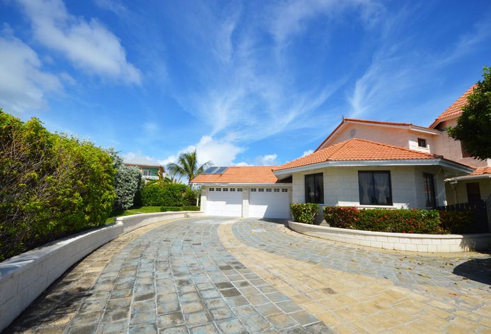 Image No.30-3 Bed Property for sale