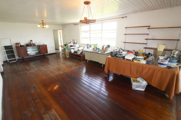 Image No.6-3 Bed Property for sale