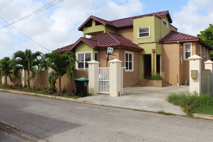 Image No.1-4 Bed Property for sale