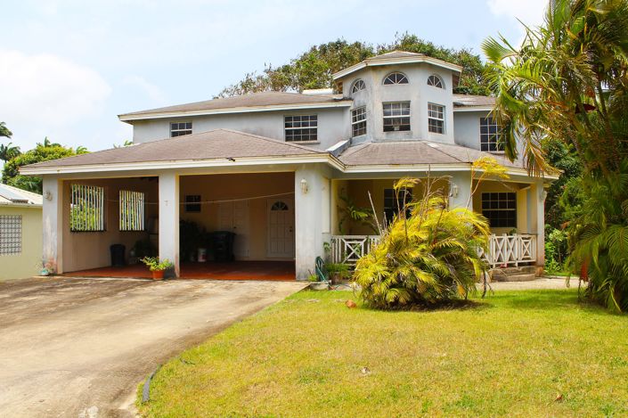 Image No.1-4 Bed Property for sale