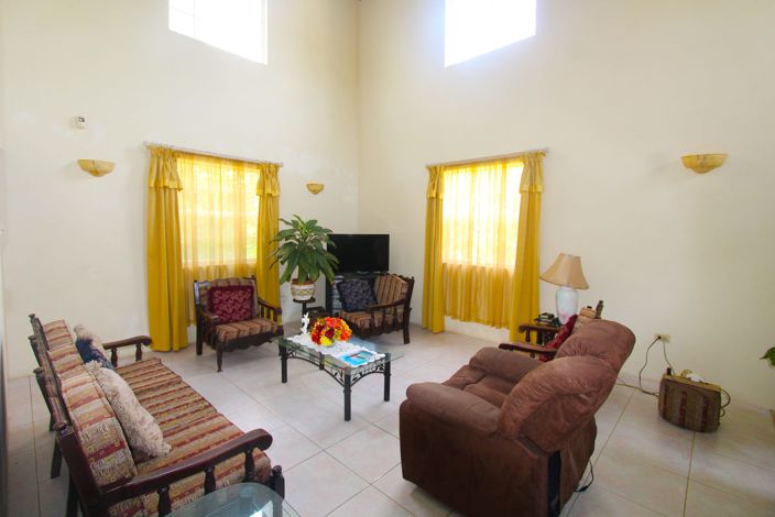 Image No.3-4 Bed Property for sale