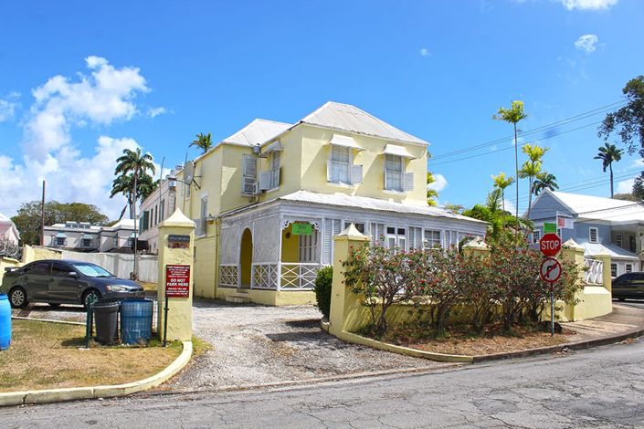 Image No.1-9 Bed Property for sale