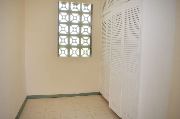 Image No.7-Propriété de 4 chambres à vendre à St George