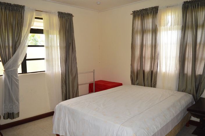 Image No.6-Propriété de 6 chambres à vendre à St George