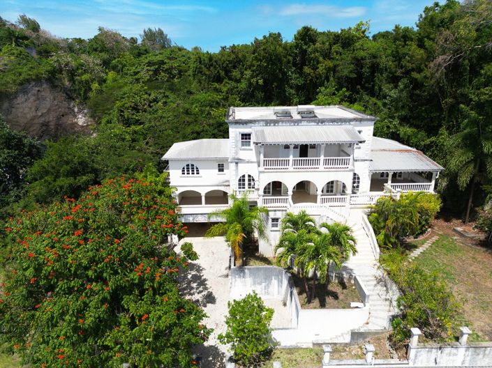 Image No.1-6 Bed Property for sale
