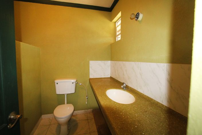 Image No.27-5 Bed Property for sale