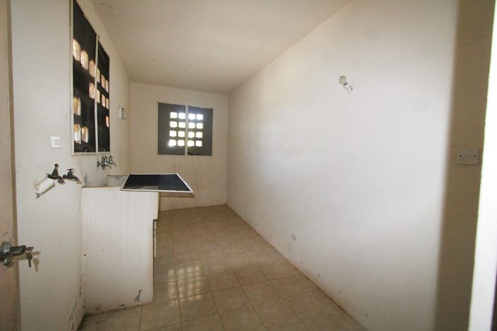 Image No.31-5 Bed Property for sale