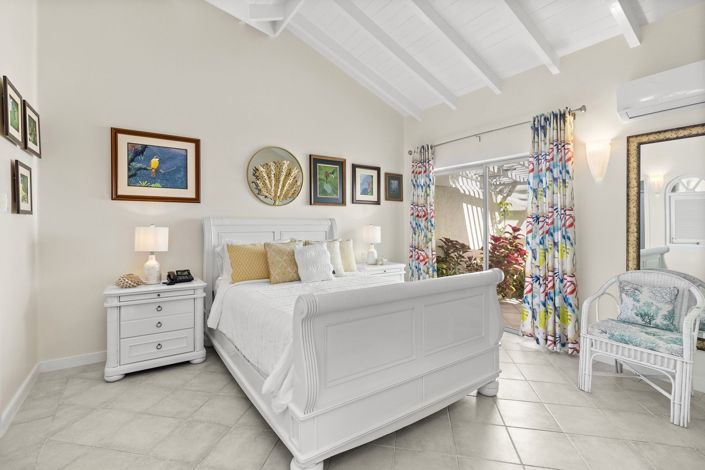 Image No.8-3 Bed Property for sale