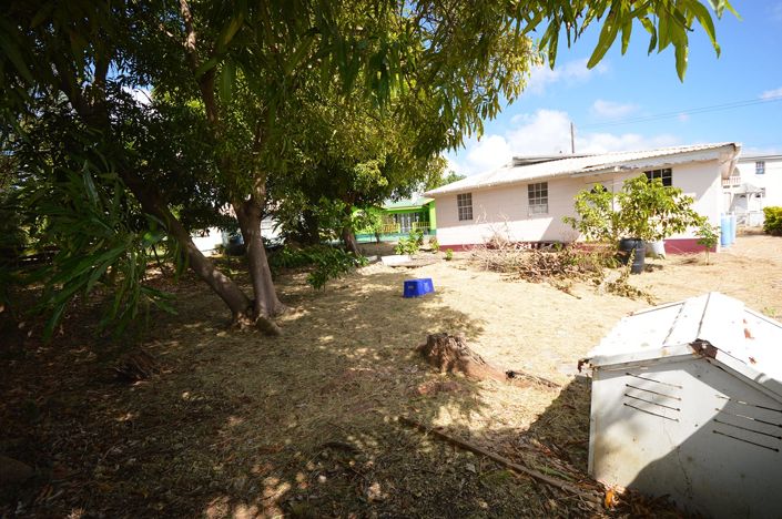 Image No.13-3 Bed Property for sale