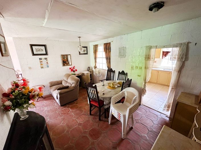 Image No.3-3 Bed Property for sale