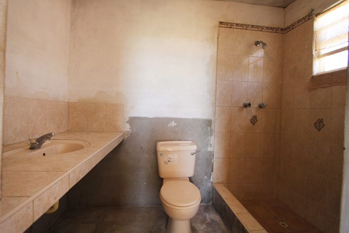 Image No.8-3 Bed Property for sale