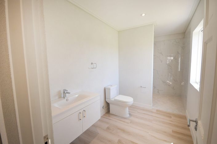 Image No.11-3 Bed Property for sale