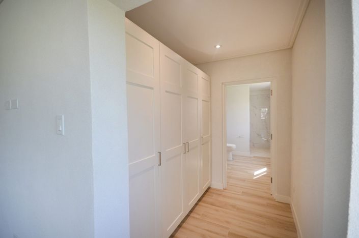 Image No.14-3 Bed Property for sale