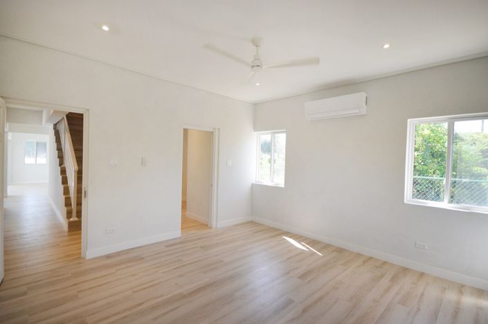 Image No.3-3 Bed Property for sale