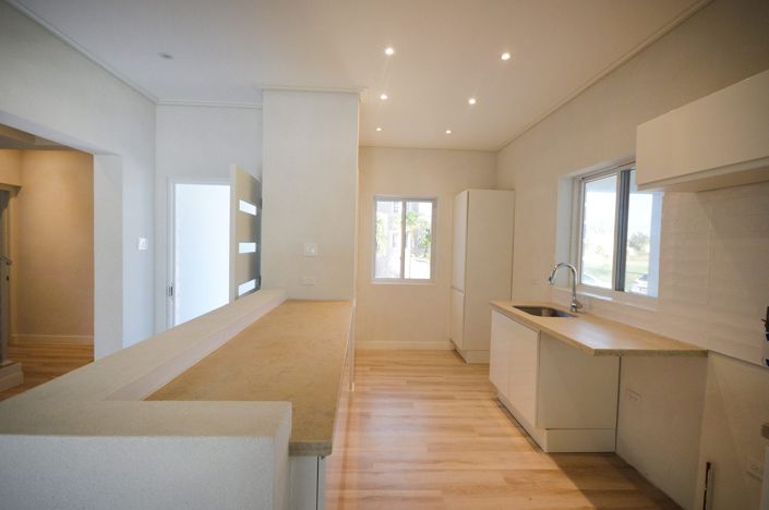 Image No.6-3 Bed Property for sale