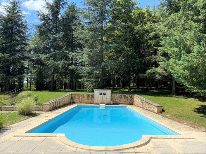 Image No.10-4 Bed House for sale