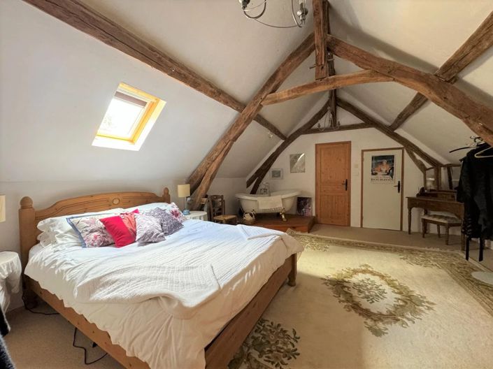 Image No.21-4 Bed House for sale