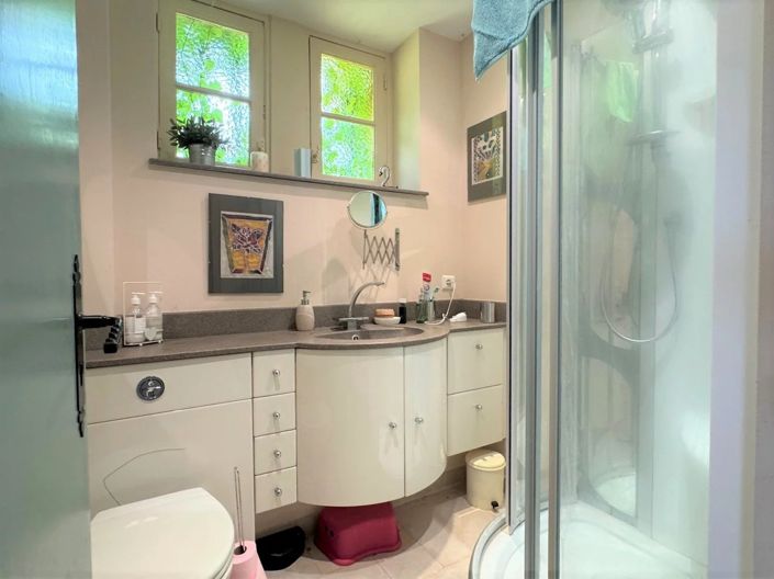 Image No.24-4 Bed House for sale