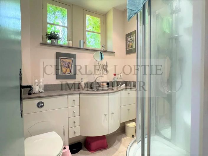 Image No.24-4 Bed House for sale