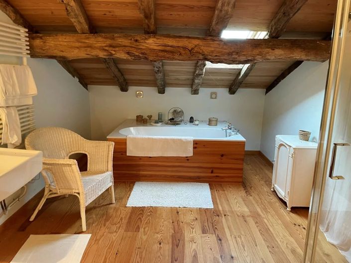 Image No.15-9 Bed House for sale