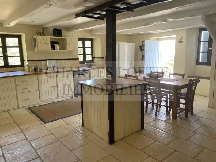 Image No.22-9 Bed House for sale
