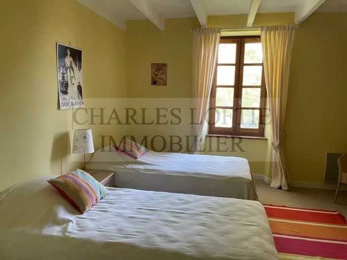 Image No.23-9 Bed House for sale