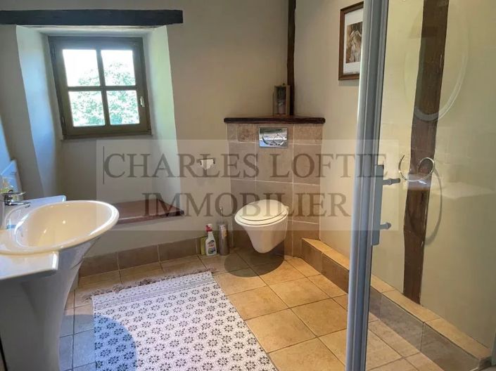 Image No.30-9 Bed House for sale