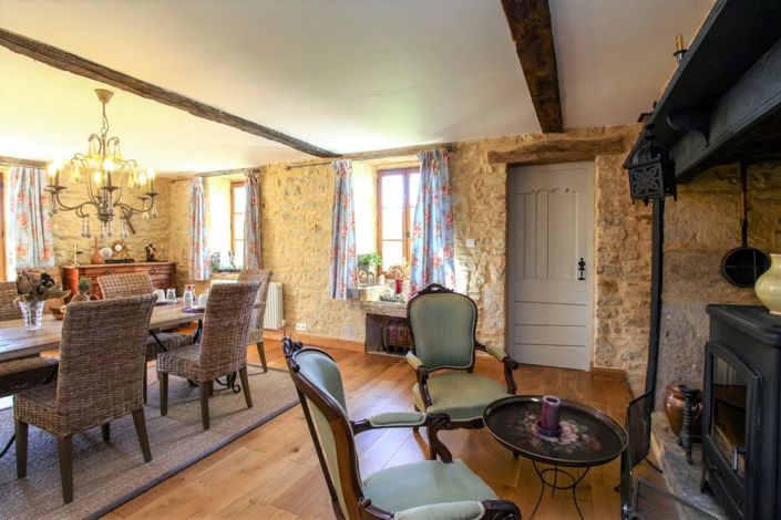 Image No.12-11 Bed House for sale