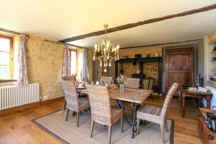 Image No.14-11 Bed House for sale