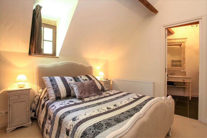 Image No.16-11 Bed House for sale