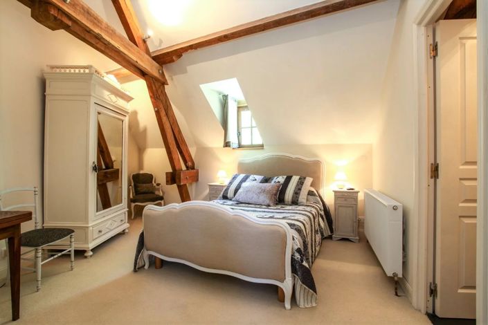 Image No.20-11 Bed House for sale