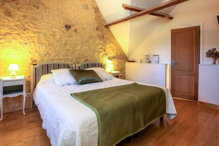 Image No.24-11 Bed House for sale