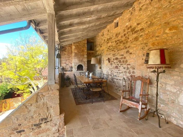 Image No.26-6 Bed House for sale