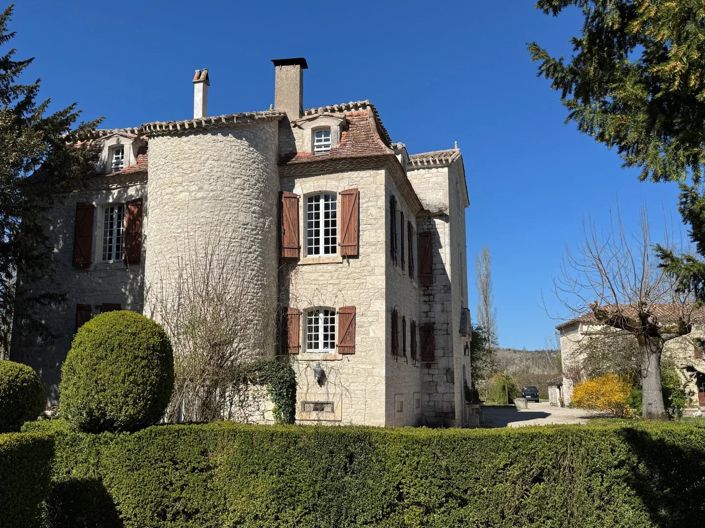 Image No.4-9 Bed House for sale