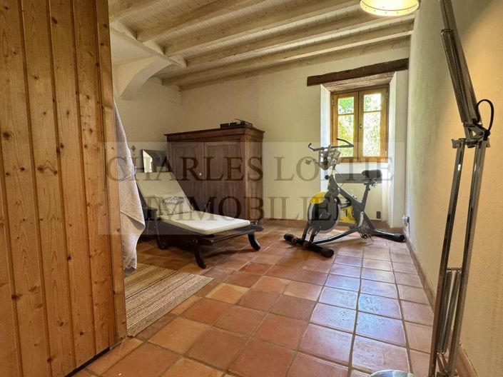 Image No.26-4 Bed House for sale