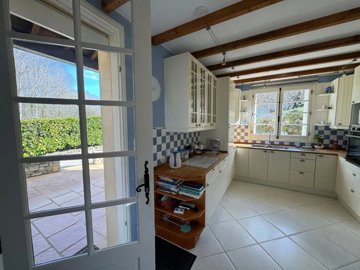 5ee409b053de4d01406683b8c6f963a56d86d728c4144