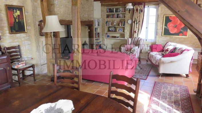 Image No.18-5 Bed House for sale