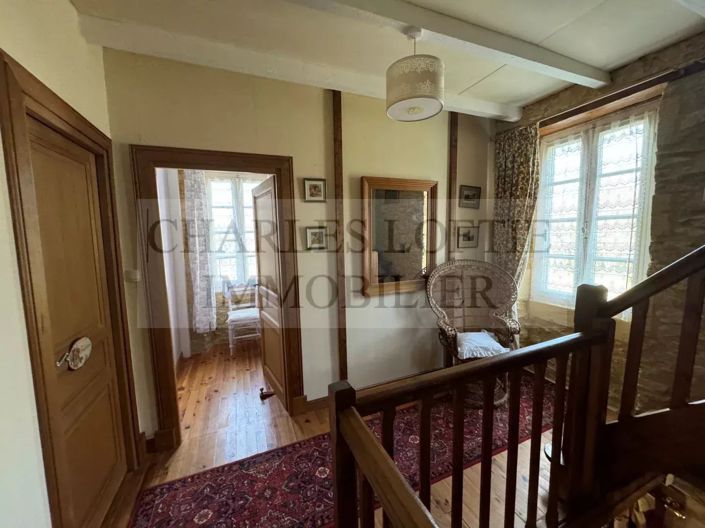 Image No.20-5 Bed House for sale