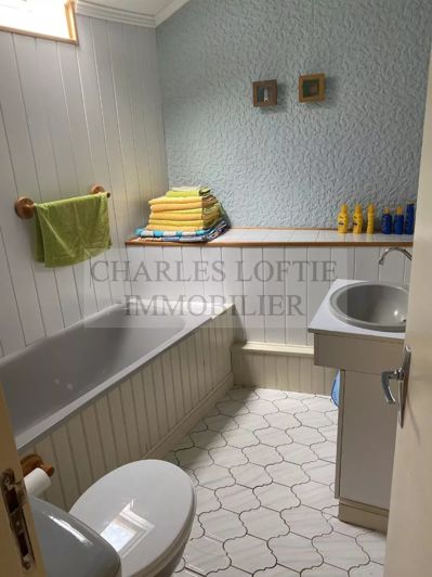 Image No.23-5 Bed House for sale