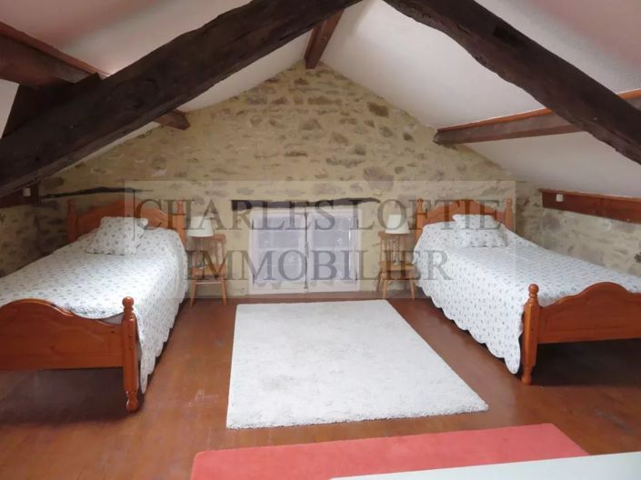 Image No.24-5 Bed House for sale