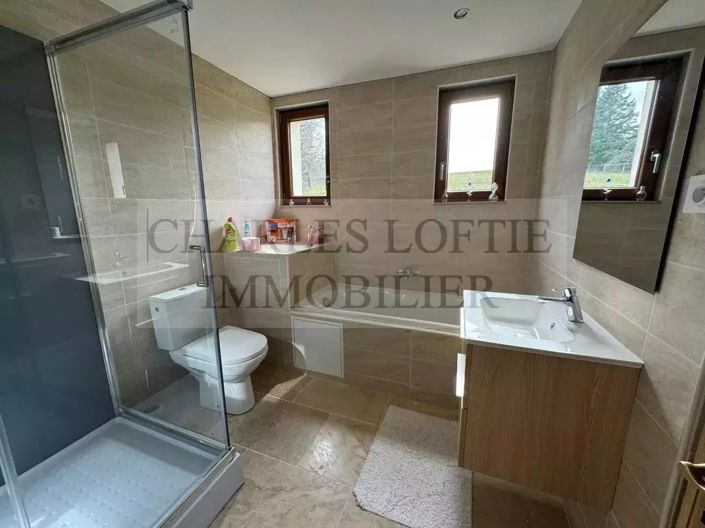 Image No.12-4 Bed House for sale