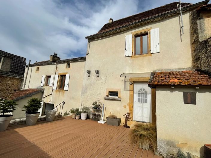 Image No.1-4 Bed House for sale