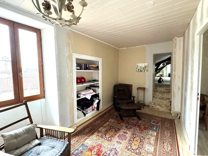 Image No.15-4 Bed House for sale