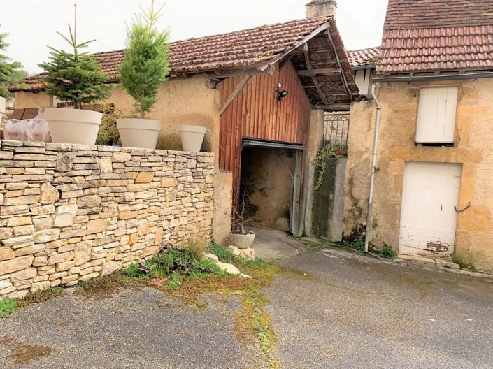 Image No.3-4 Bed House for sale