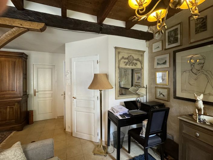 Image No.11-3 Bed House for sale